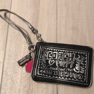 Coach poppy wristlet